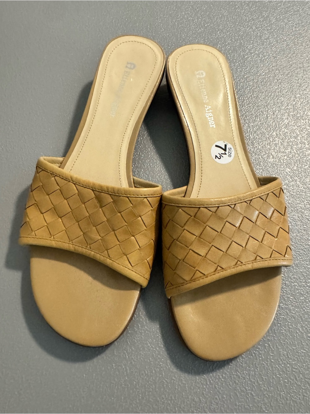 Etienne Aigner Tan Woven Leather Slide Sandals 7.5 - Picture 3 of 8